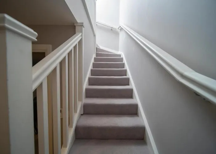 Tatil Evi Deluxe Near Cabot Circus W Parking Sleeps 5 Bristol