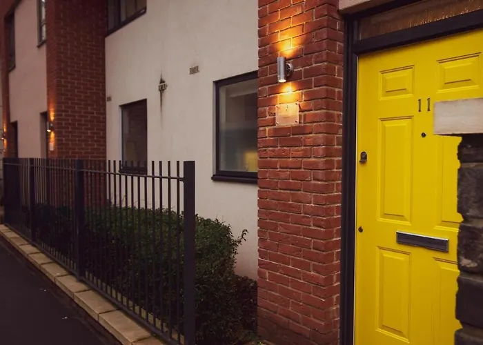 Tatil Evi Deluxe Near Cabot Circus W Parking Sleeps 5 Bristol