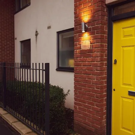 Сasa de vacaciones Deluxe Near Cabot Circus W Parking Sleeps 5 Bristol